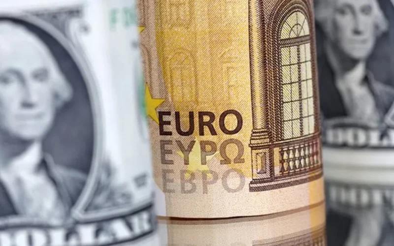 ضربة لليورو.. قرار البنك المركزي الأوروبي يمنح الدولار دفعة قوية أمام العملات_